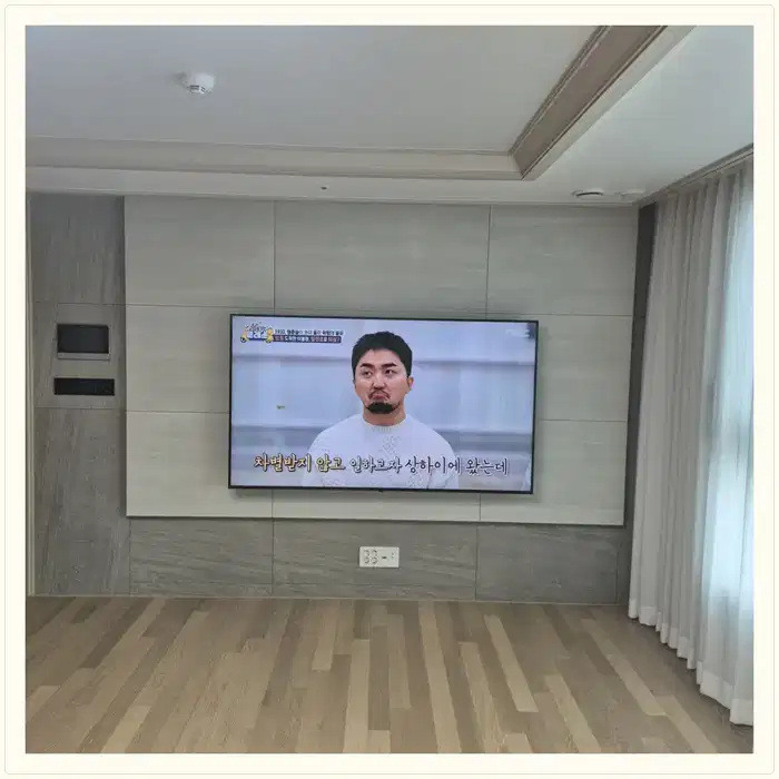 드림투석남 무타공 벽걸이TV 설치 상담용 브라켓 참고 사진