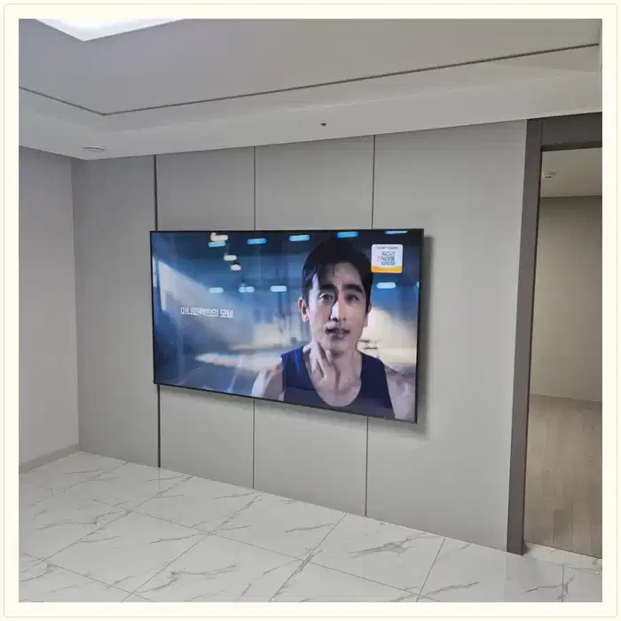 영종국제도시동원로얄듀크마리나포레 무타공 벽걸이TV 설치 상담용 브라켓 참고 사진