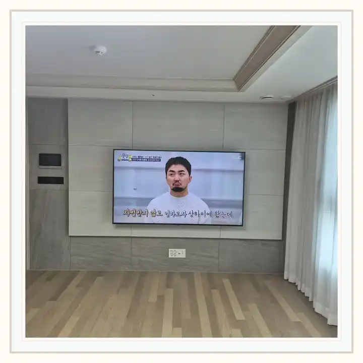 e편한세상송도 무타공 벽걸이TV 설치 상담용 브라켓 참고 사진